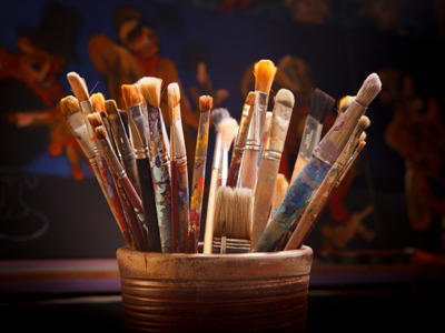 Art Quizzes Including Artists' Tools such as Brushes